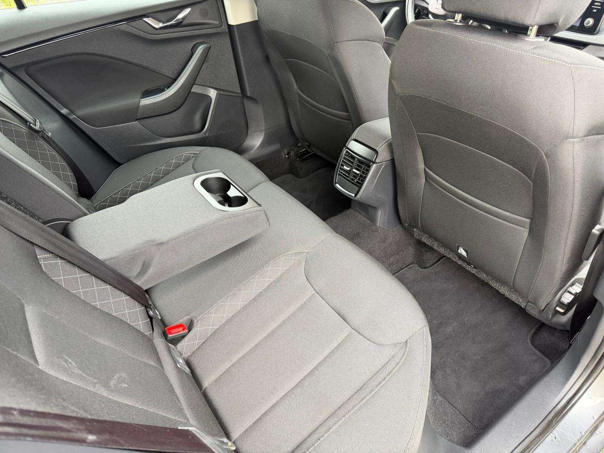 skoda-scala-2023-gasolina-999cc