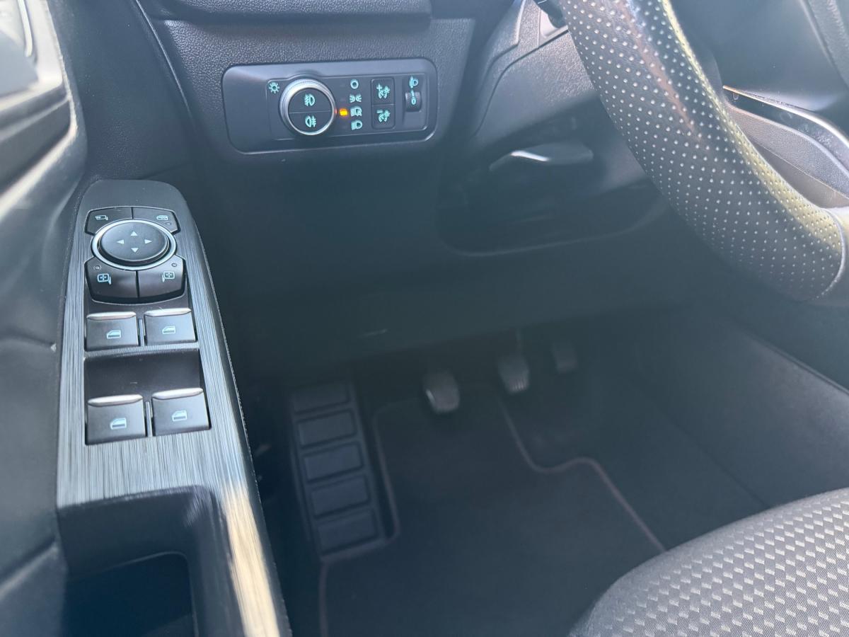 ford-kuga-2022-gasolina-1499cc