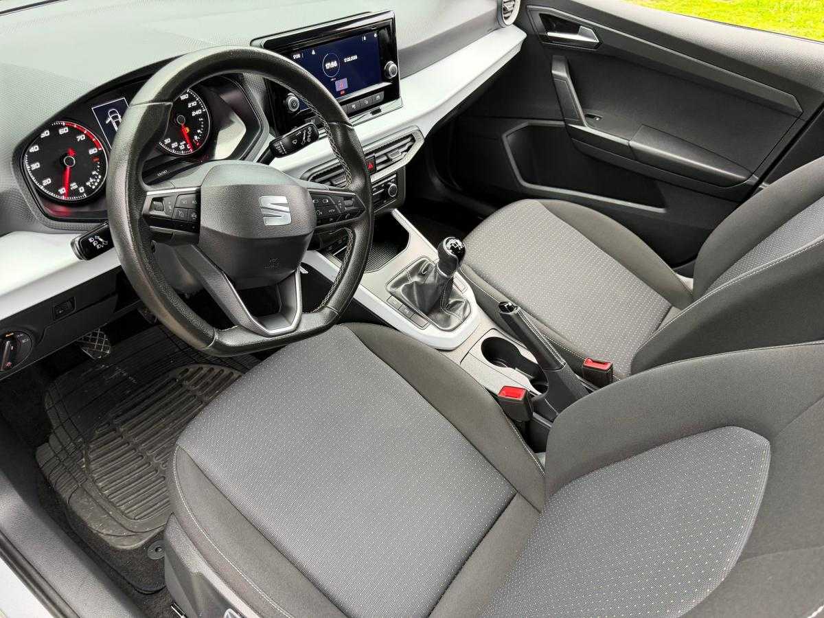 seat-arona-2023-gasolina-999cc
