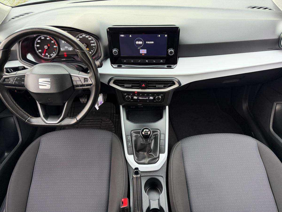seat-arona-2023-gasolina-999cc
