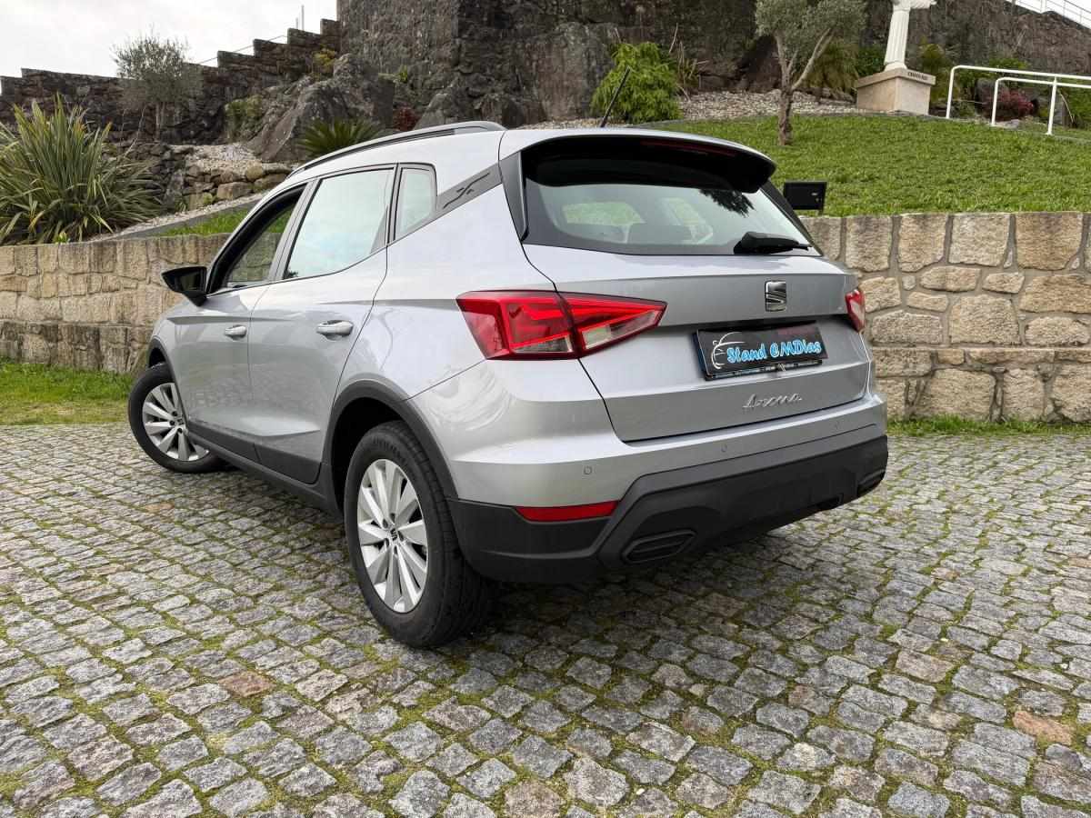 seat-arona-2023-gasolina-999cc