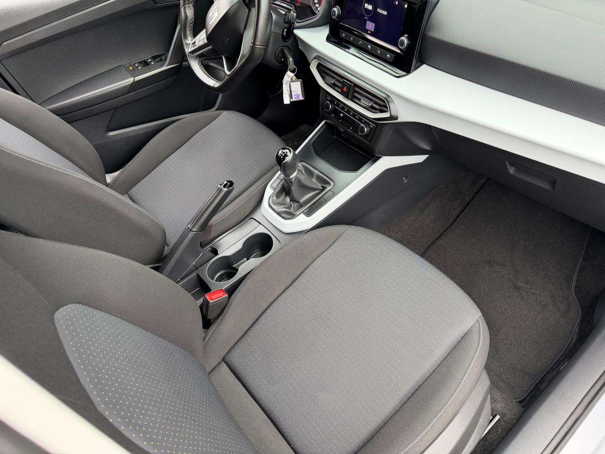 seat-arona-2023-gasolina-999cc