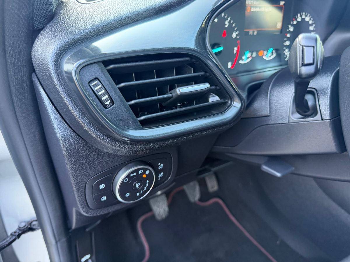 ford-fiesta-2022-gasolina-998cc