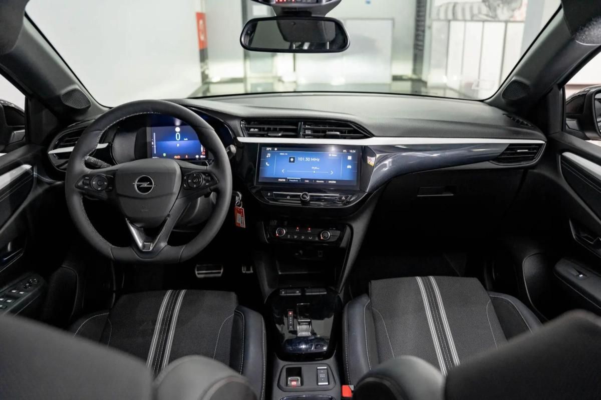 opel-corsa-2025-gasolina-1199cc