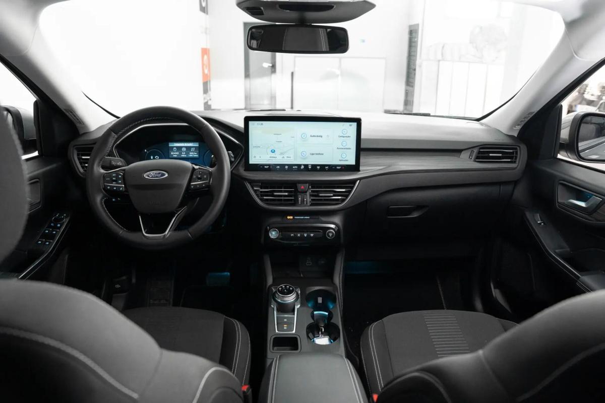 ford-kuga-2025-hibrido-a-gasolina-2488cc