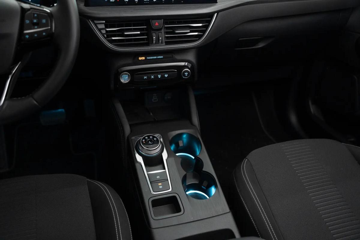 ford-kuga-2025-hibrido-a-gasolina-2488cc