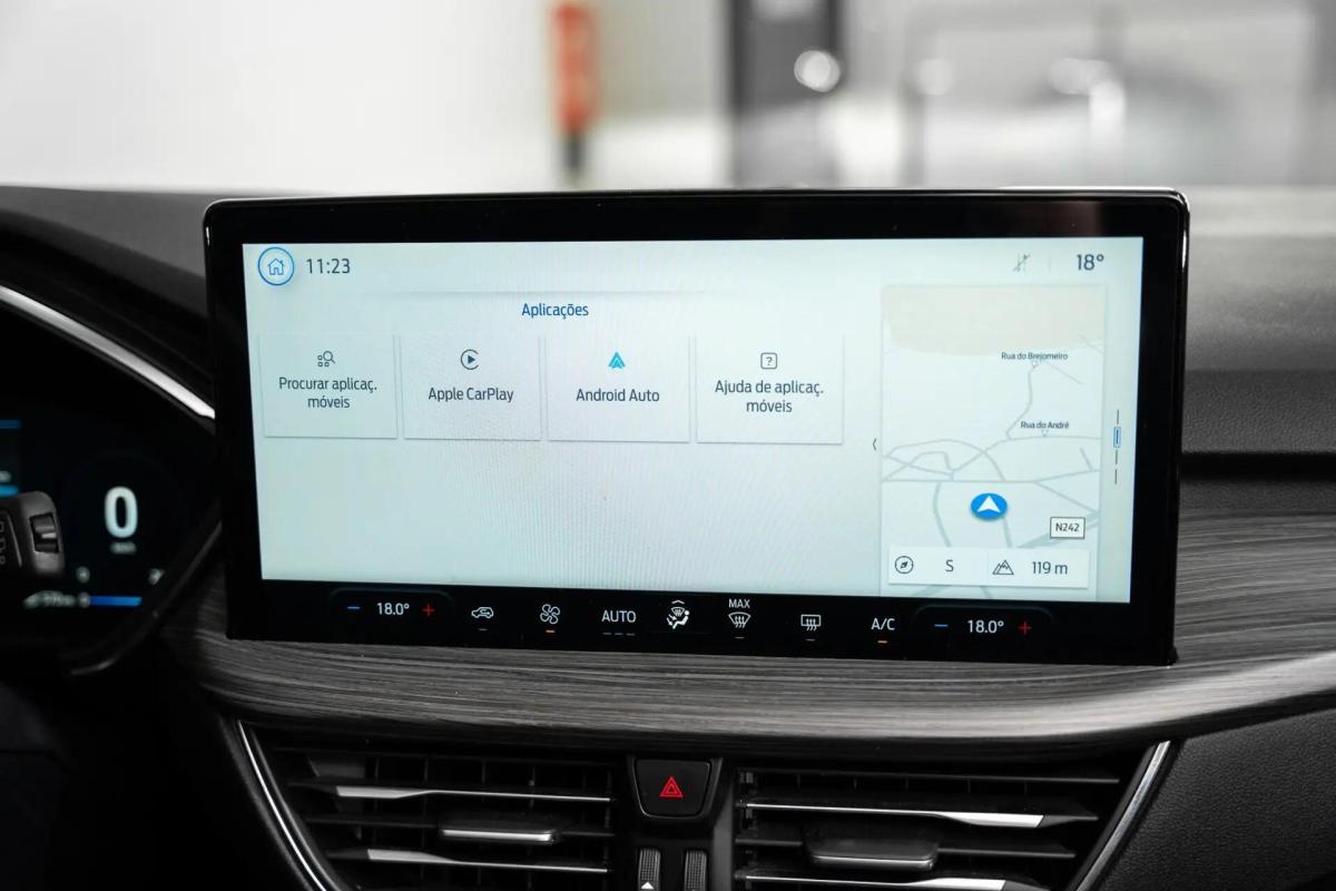 ford-kuga-2025-hibrido-a-gasolina-2488cc