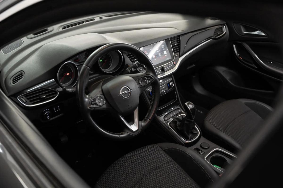 opel-astra-sport-tourer-2017-diesel-1598cc