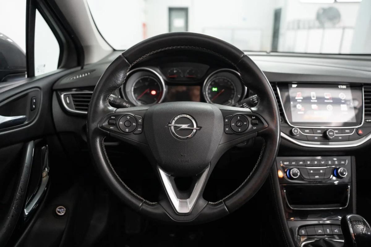 opel-astra-sport-tourer-2017-diesel-1598cc