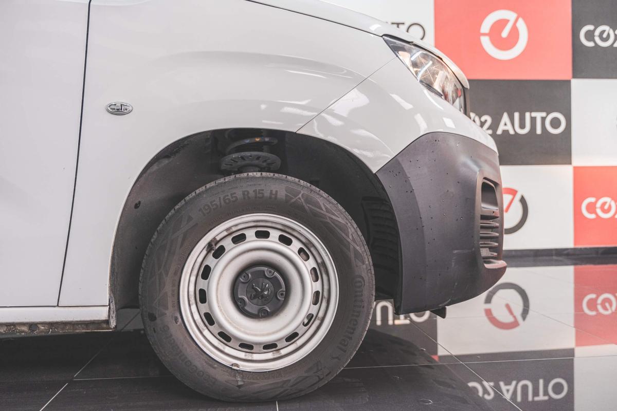 peugeot-partner-2023-diesel-1499cc