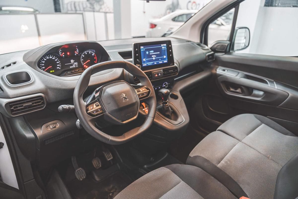 peugeot-partner-2023-diesel-1499cc