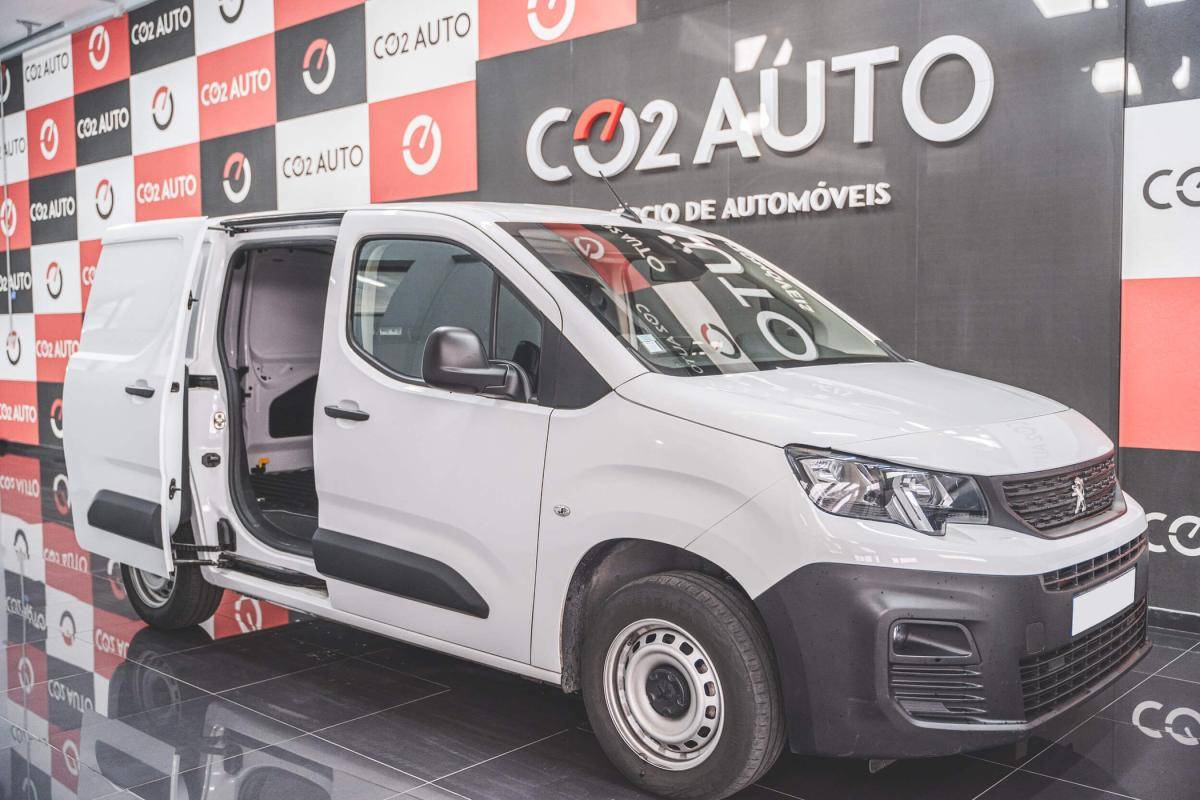 peugeot-partner-2023-diesel-1499cc