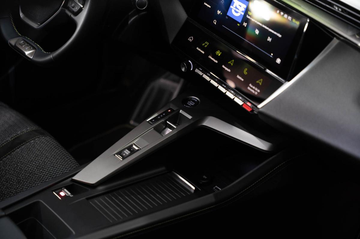 peugeot-308-2024-hibrido-a-gasolina-1598cc