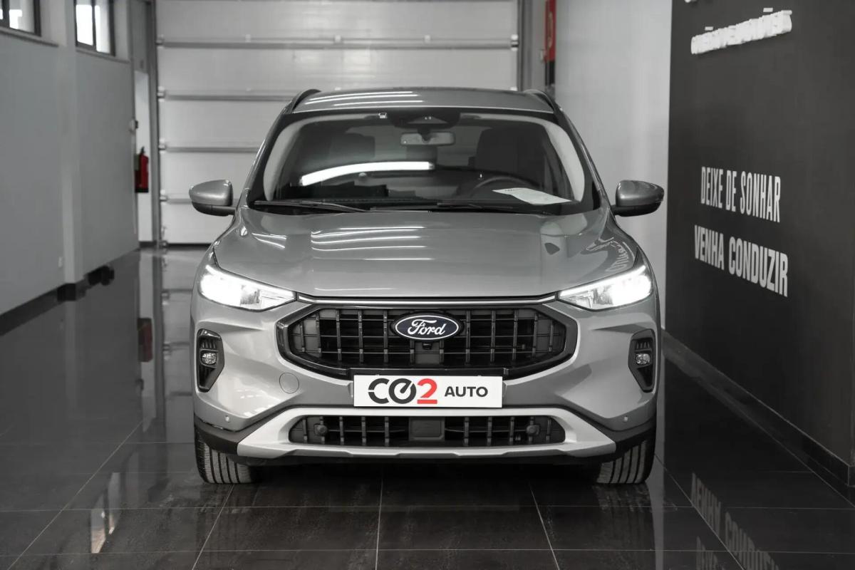ford-kuga-2025-hibrido-a-gasolina-2488cc