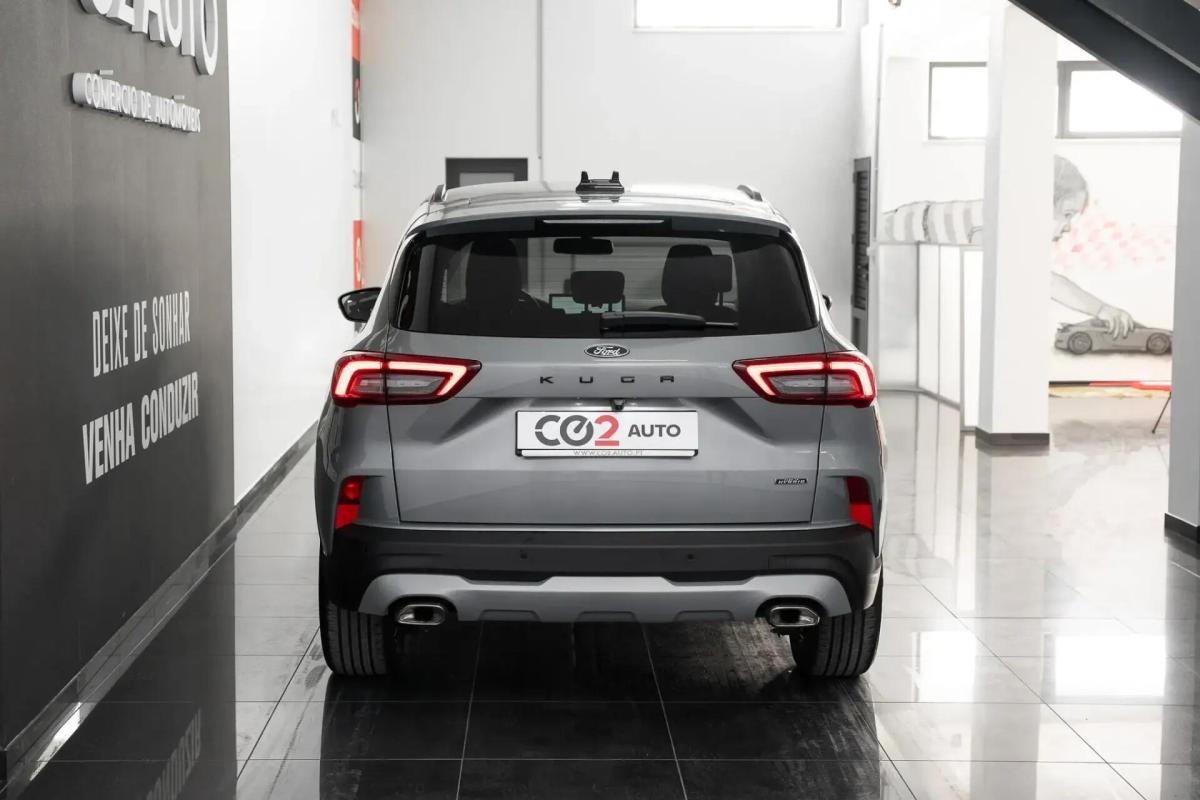 ford-kuga-2025-hibrido-a-gasolina-2488cc