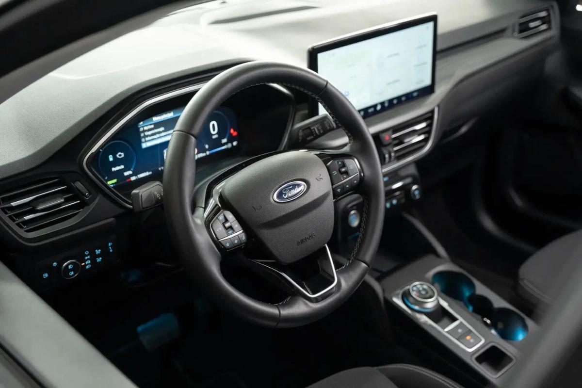 ford-kuga-2025-hibrido-a-gasolina-2488cc
