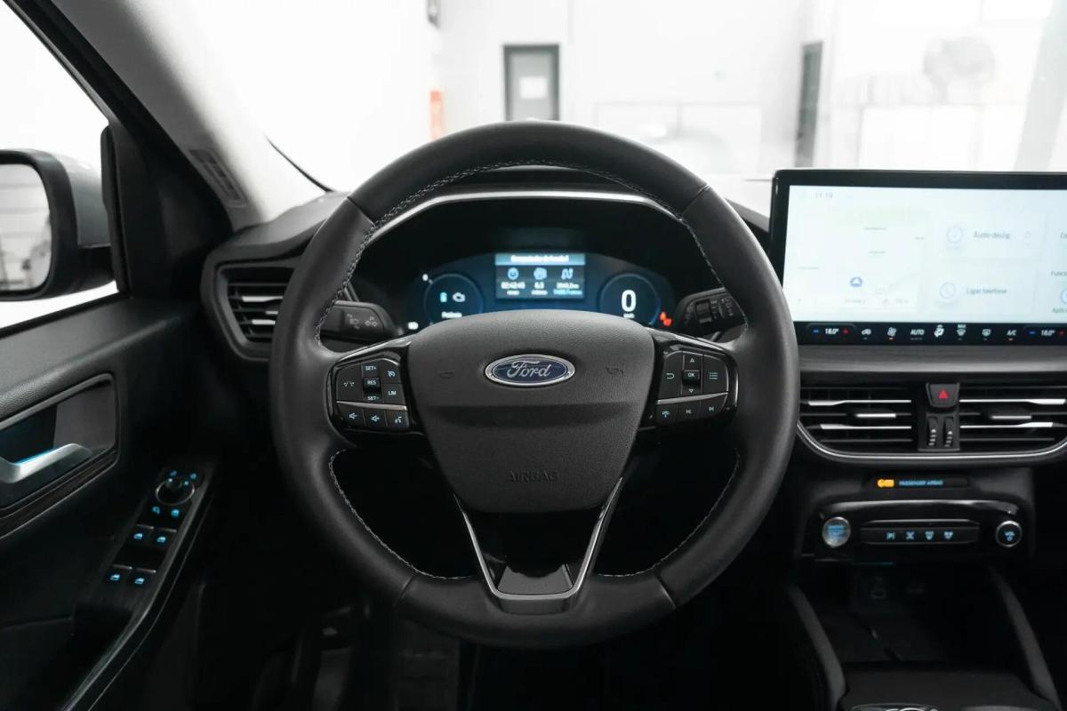 ford-kuga-2025-hibrido-a-gasolina-2488cc
