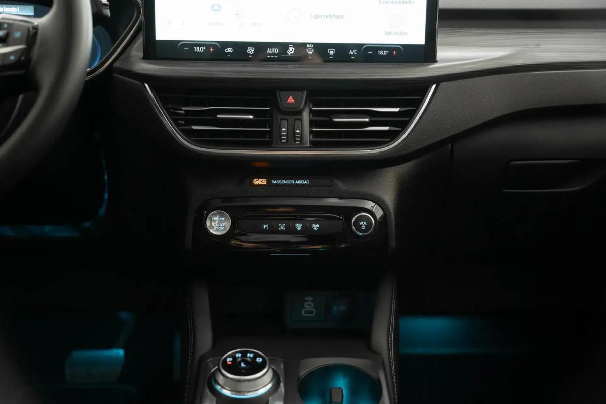 ford-kuga-2025-hibrido-a-gasolina-2488cc