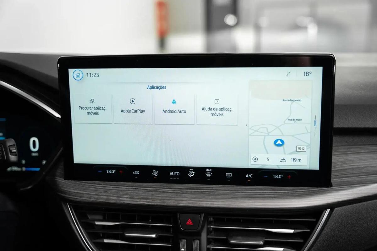 ford-kuga-2025-hibrido-a-gasolina-2488cc
