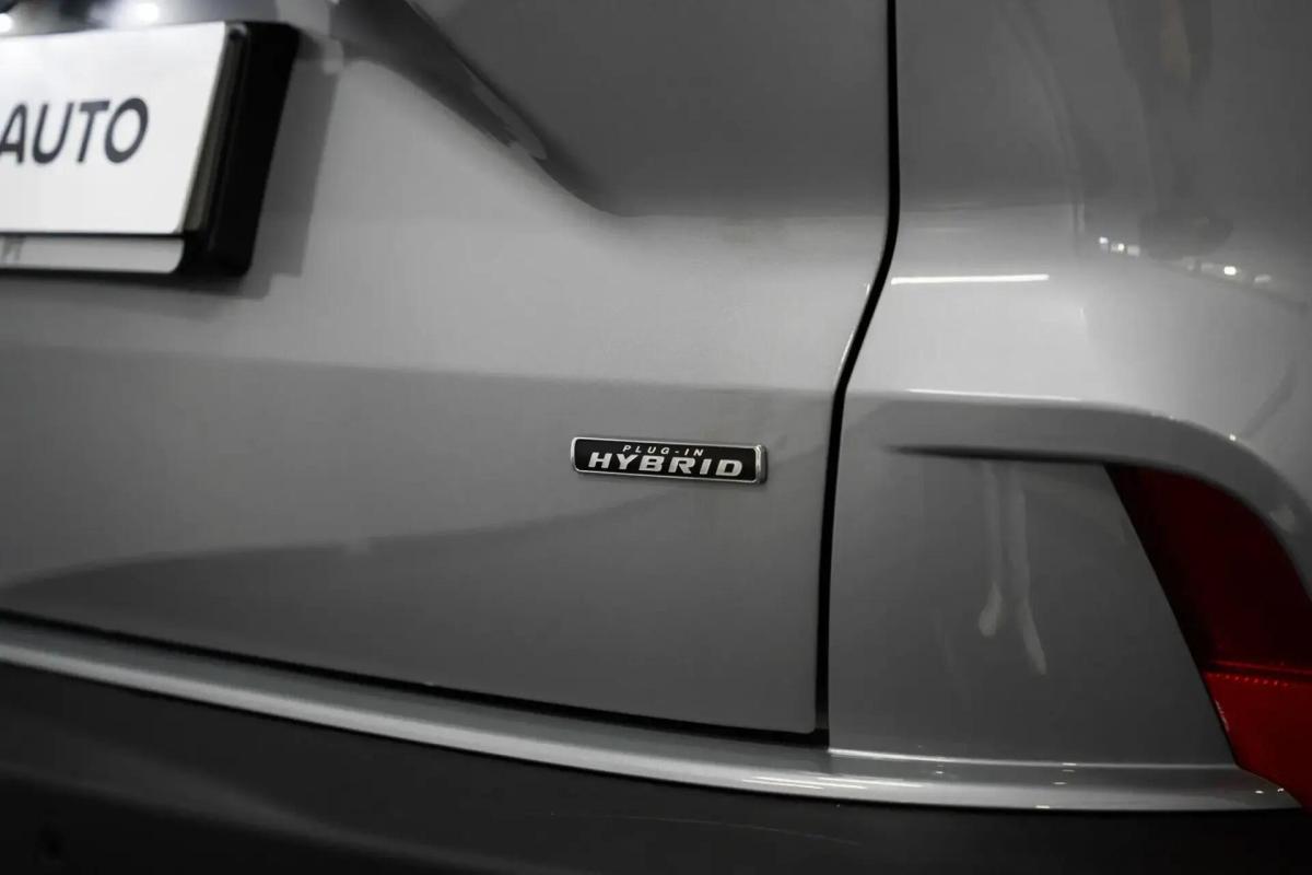 ford-kuga-2025-hibrido-a-gasolina-2488cc