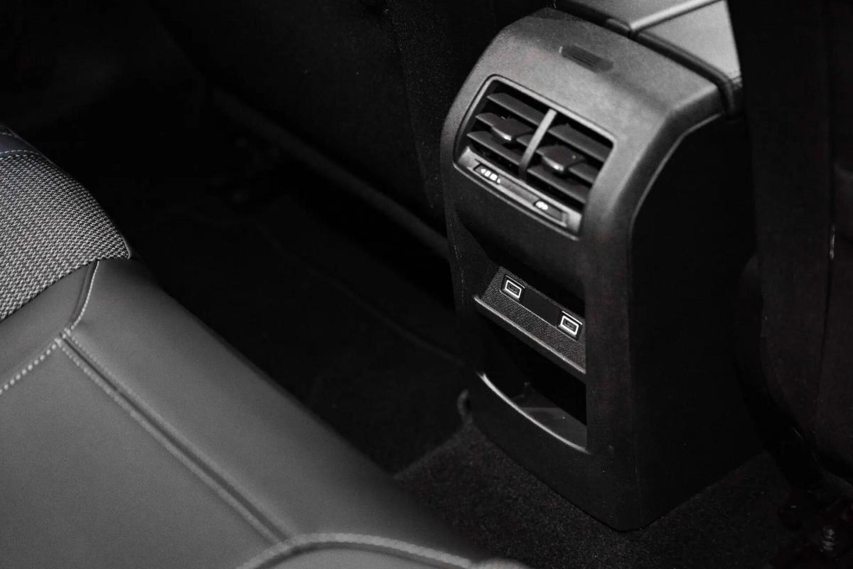 peugeot-308-2024-gasolina-1199cc
