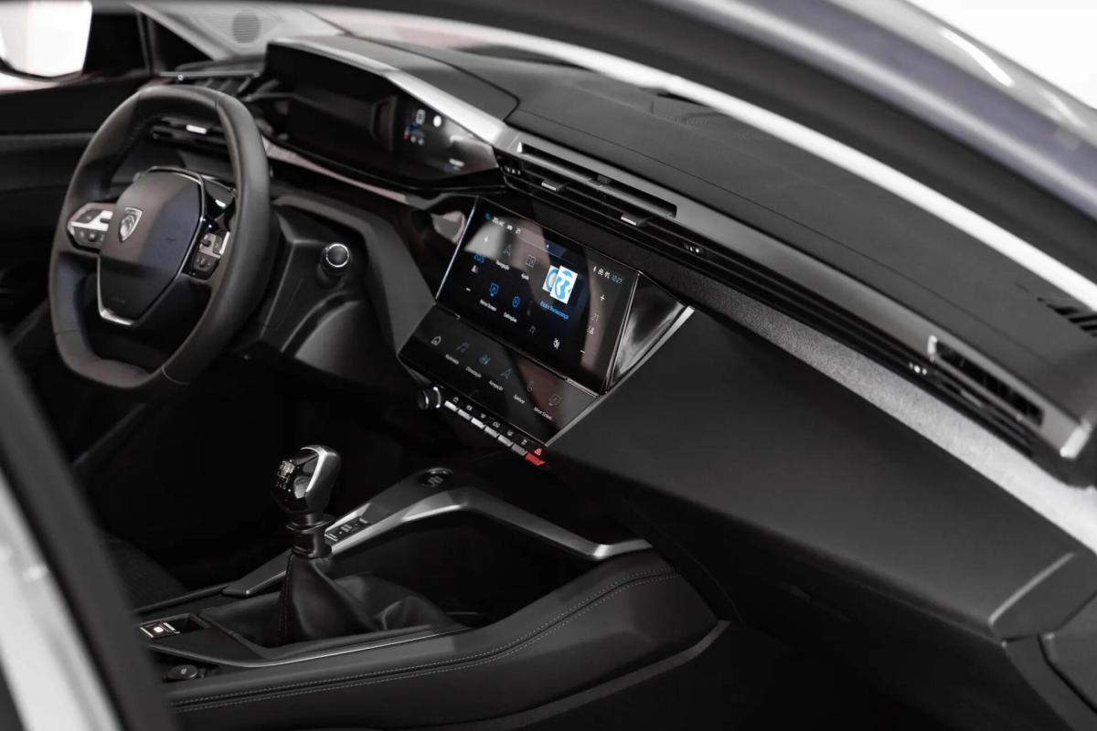 peugeot-308-2024-gasolina-1199cc