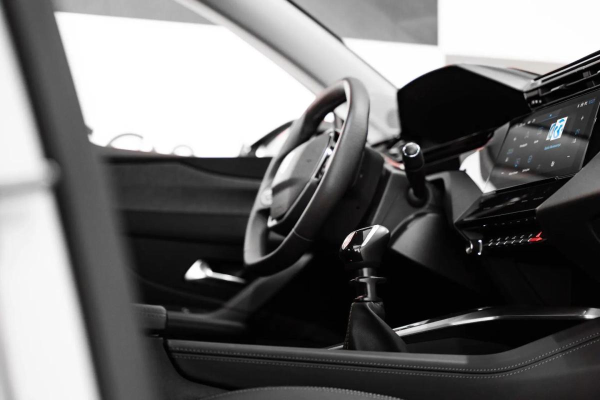 peugeot-308-2024-gasolina-1199cc