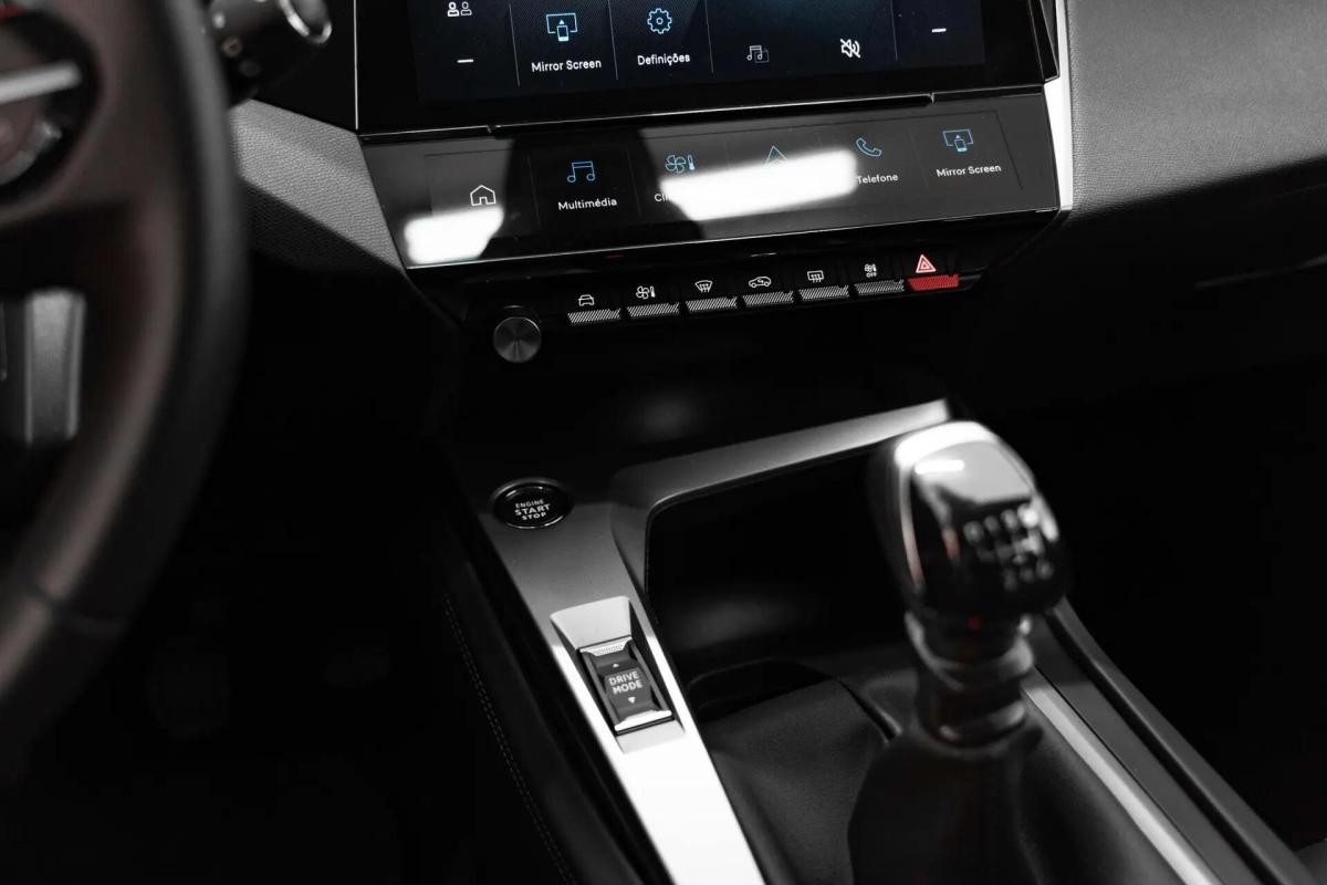 peugeot-308-2024-gasolina-1199cc