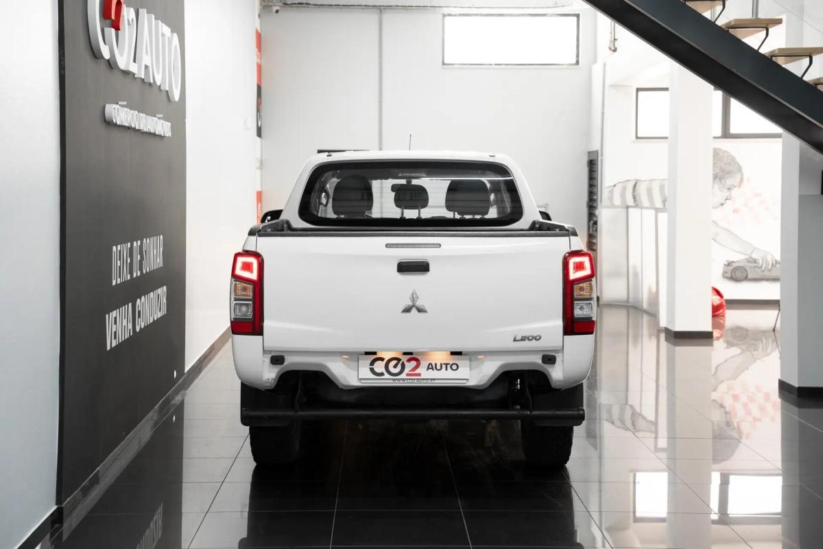 mitsubishi-l200-2021-diesel-2268cc