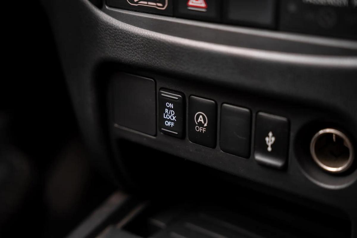 mitsubishi-l200-2021-diesel-2268cc