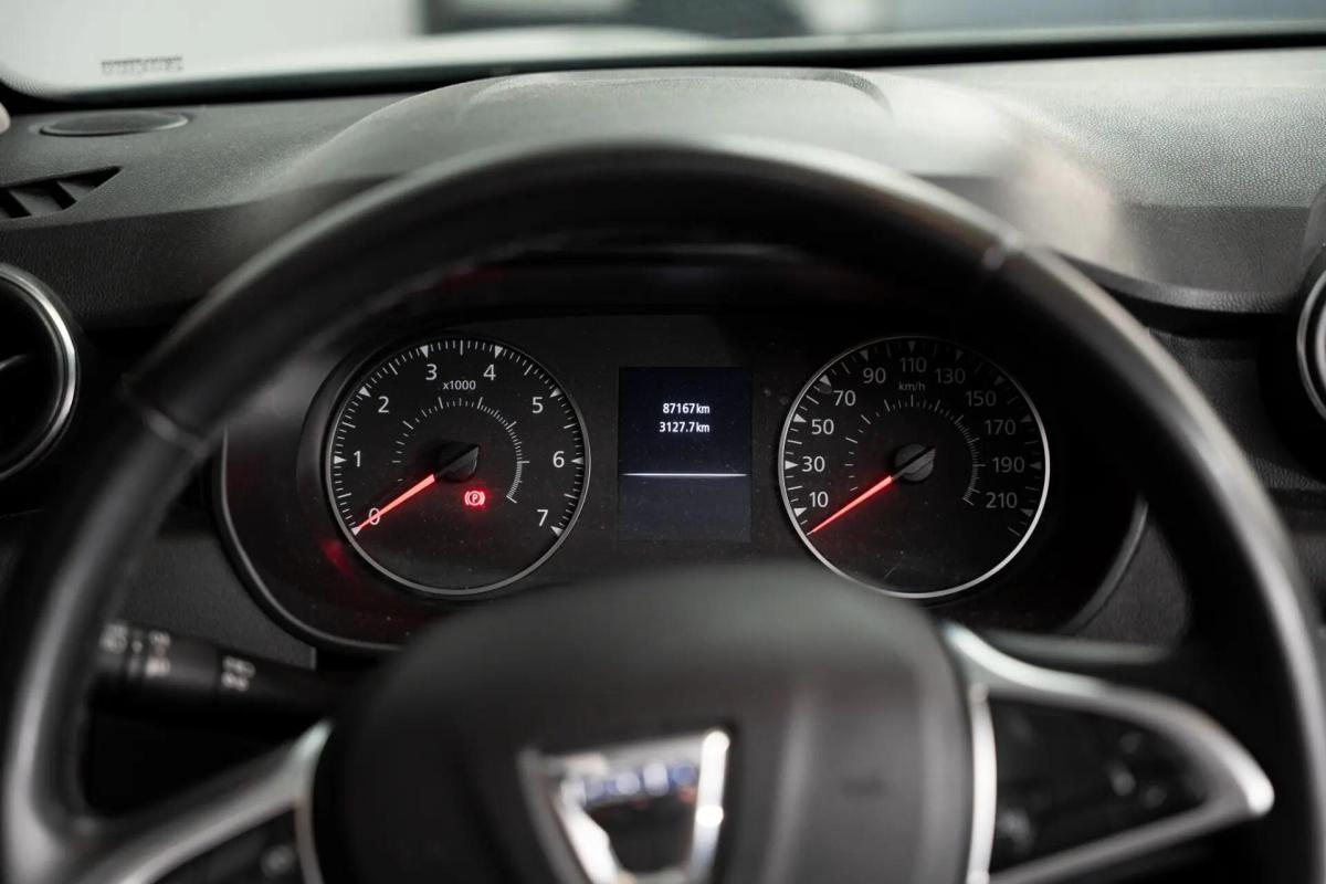 dacia-duster-2023-gpl-999cc