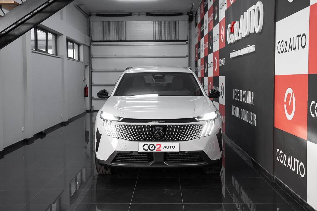 peugeot-5008-2025-hibrido-a-gasolina-1199cc