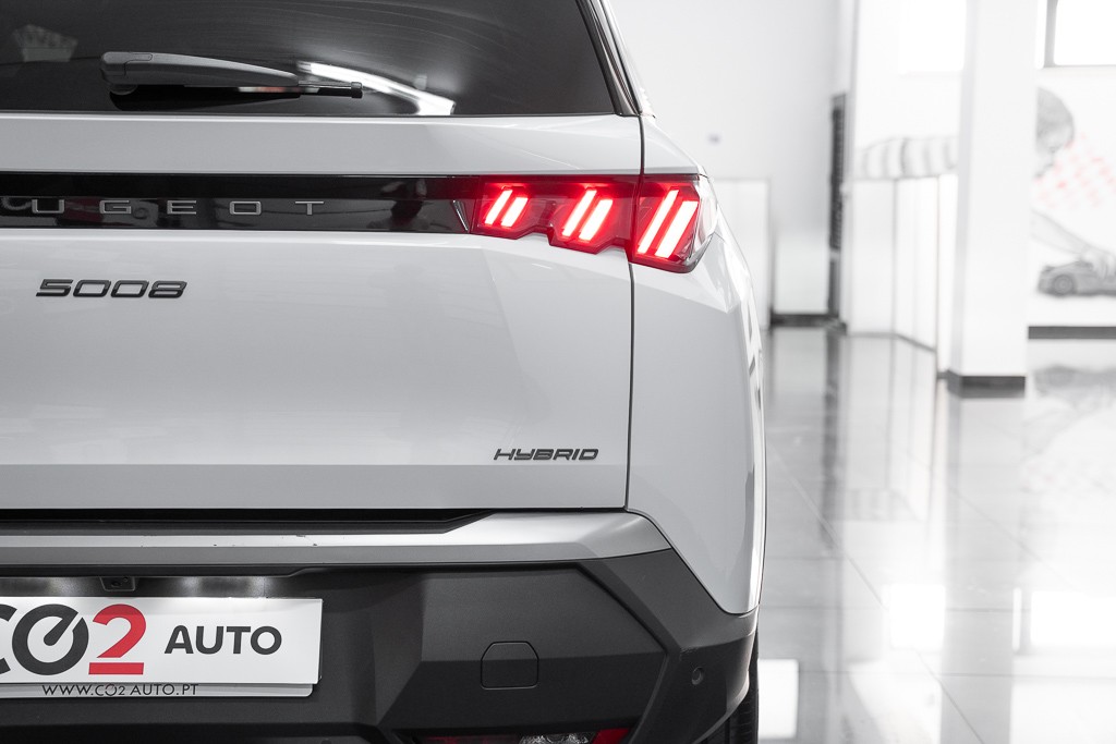 peugeot-5008-2025-hibrido-a-gasolina-1199cc