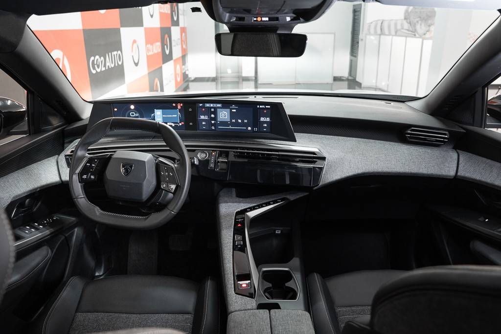 peugeot-5008-2025-hibrido-a-gasolina-1199cc