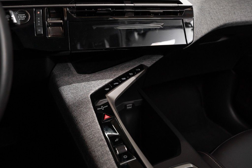 peugeot-5008-2025-hibrido-a-gasolina-1199cc