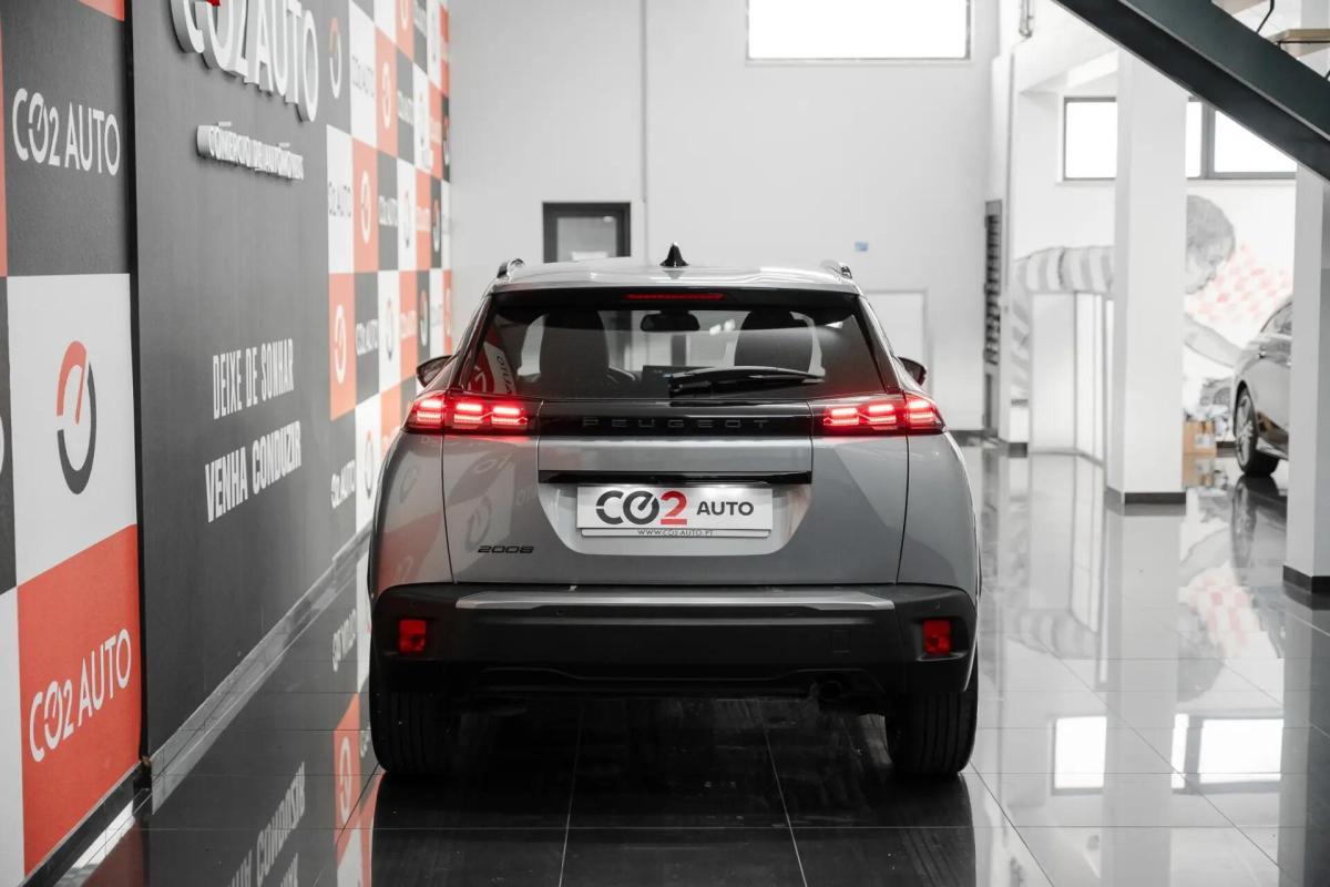 peugeot-2008-2024-gasolina-1199cc
