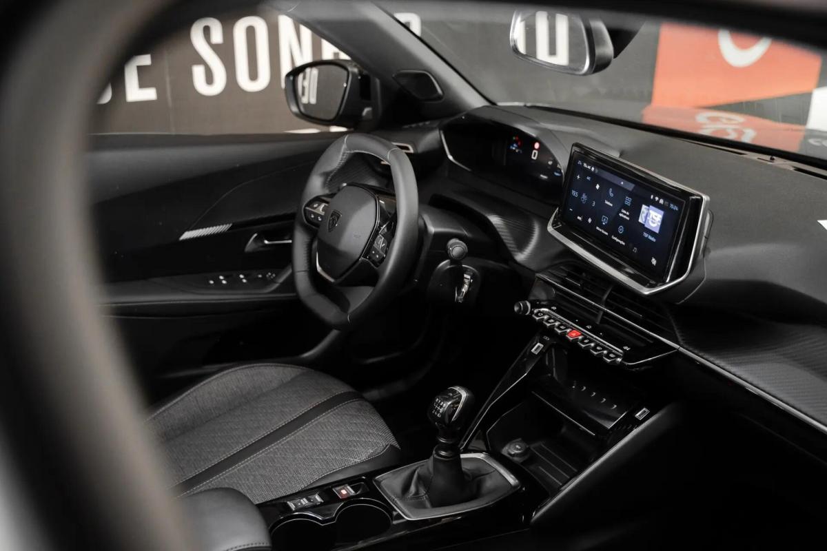 peugeot-2008-2024-gasolina-1199cc