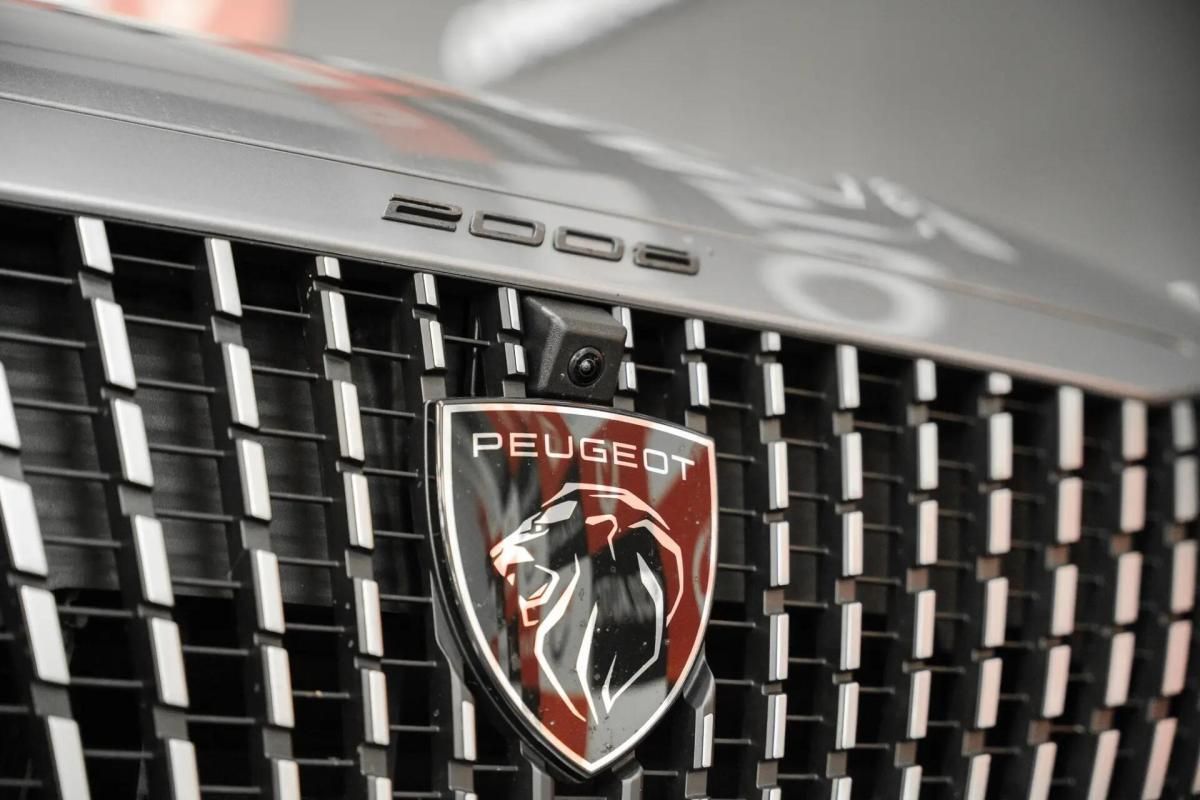 peugeot-2008-2024-gasolina-1199cc