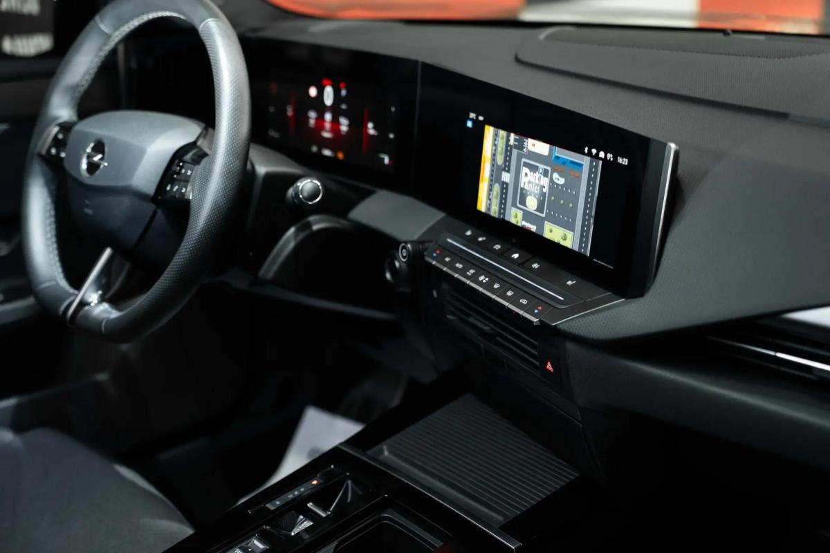 opel-astra-sport-tourer-2025-diesel-1499cc