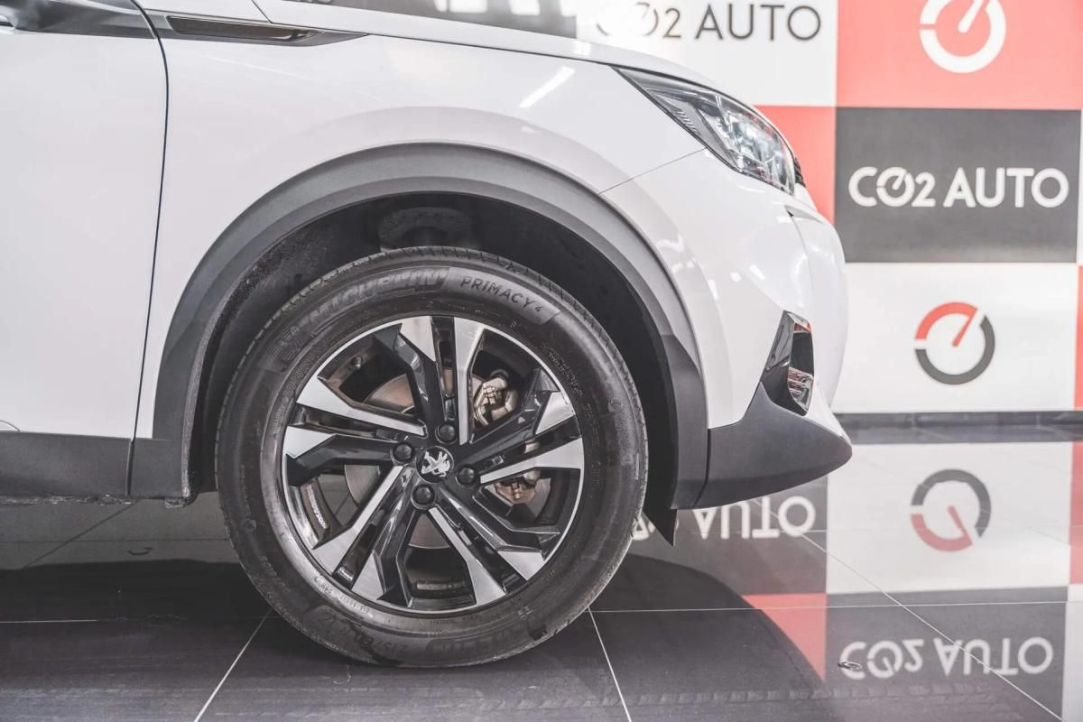 peugeot-2008-2021-diesel-1499cc