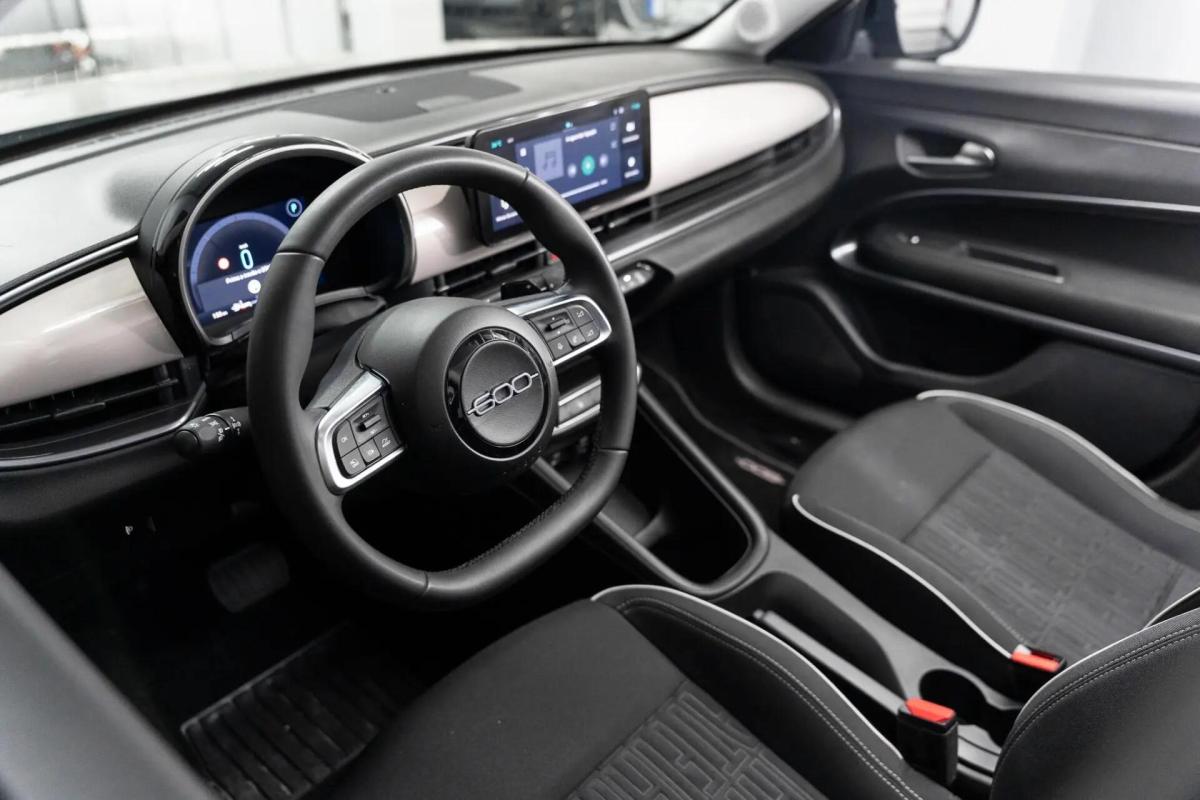 fiat-600-2025-gasolina-1199cc