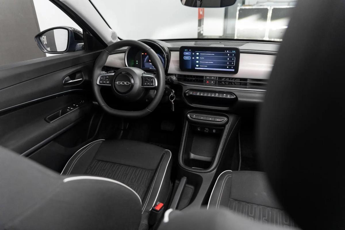 fiat-600-2025-gasolina-1199cc
