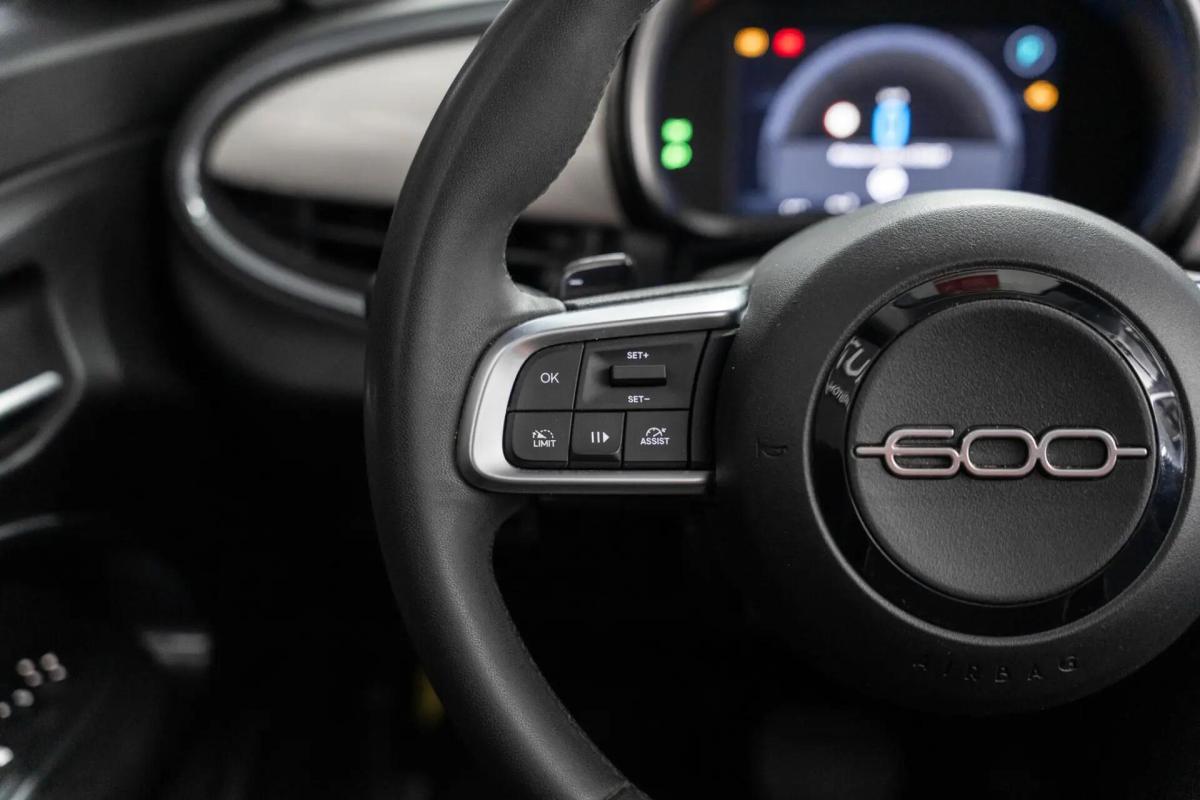 fiat-600-2025-gasolina-1199cc