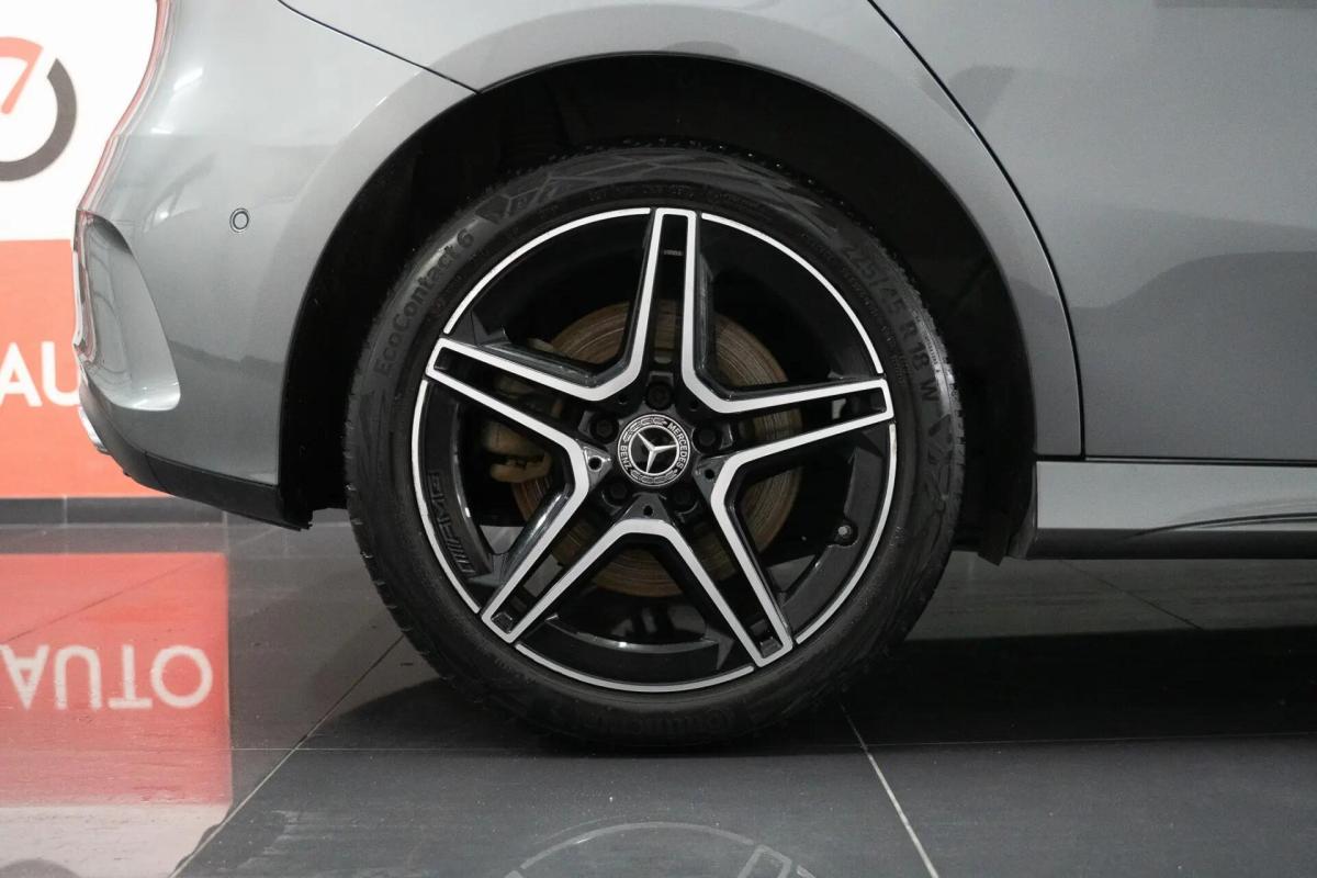 mercedes-benz-classe-a-2024-hibrido-a-gasolina-1332cc