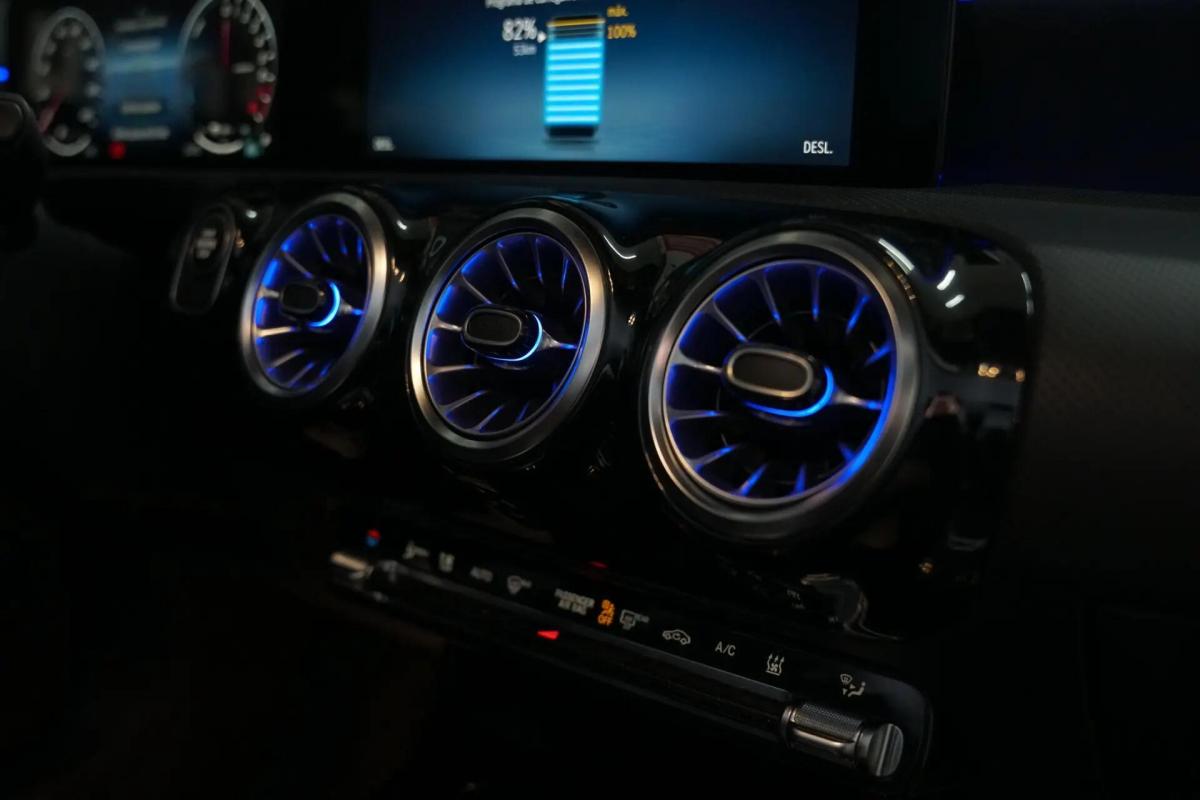 mercedes-benz-classe-a-2024-hibrido-a-gasolina-1332cc