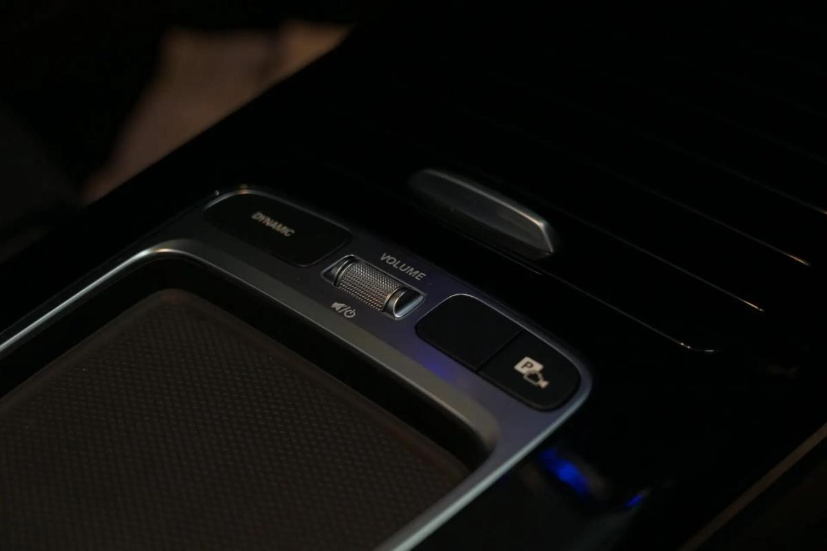 mercedes-benz-classe-a-2024-hibrido-a-gasolina-1332cc