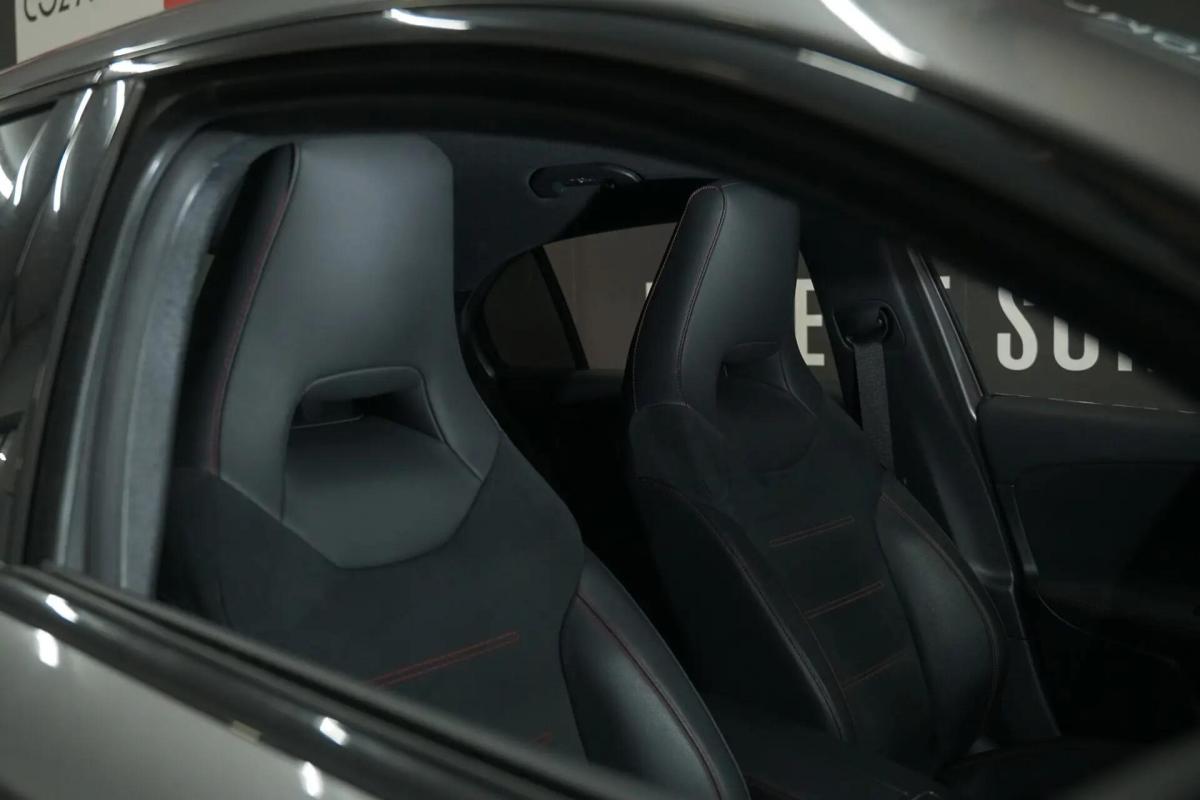 mercedes-benz-classe-a-2024-hibrido-a-gasolina-1332cc