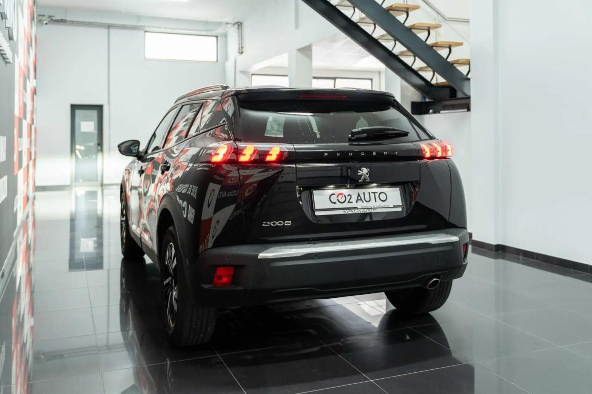 peugeot-2008-2022-diesel-1499cc