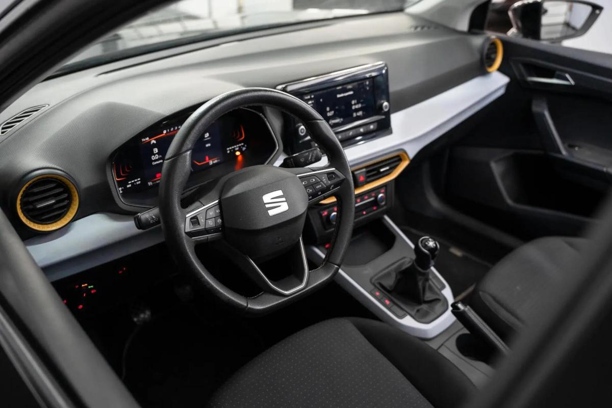 seat-arona-2024-gasolina-999cc