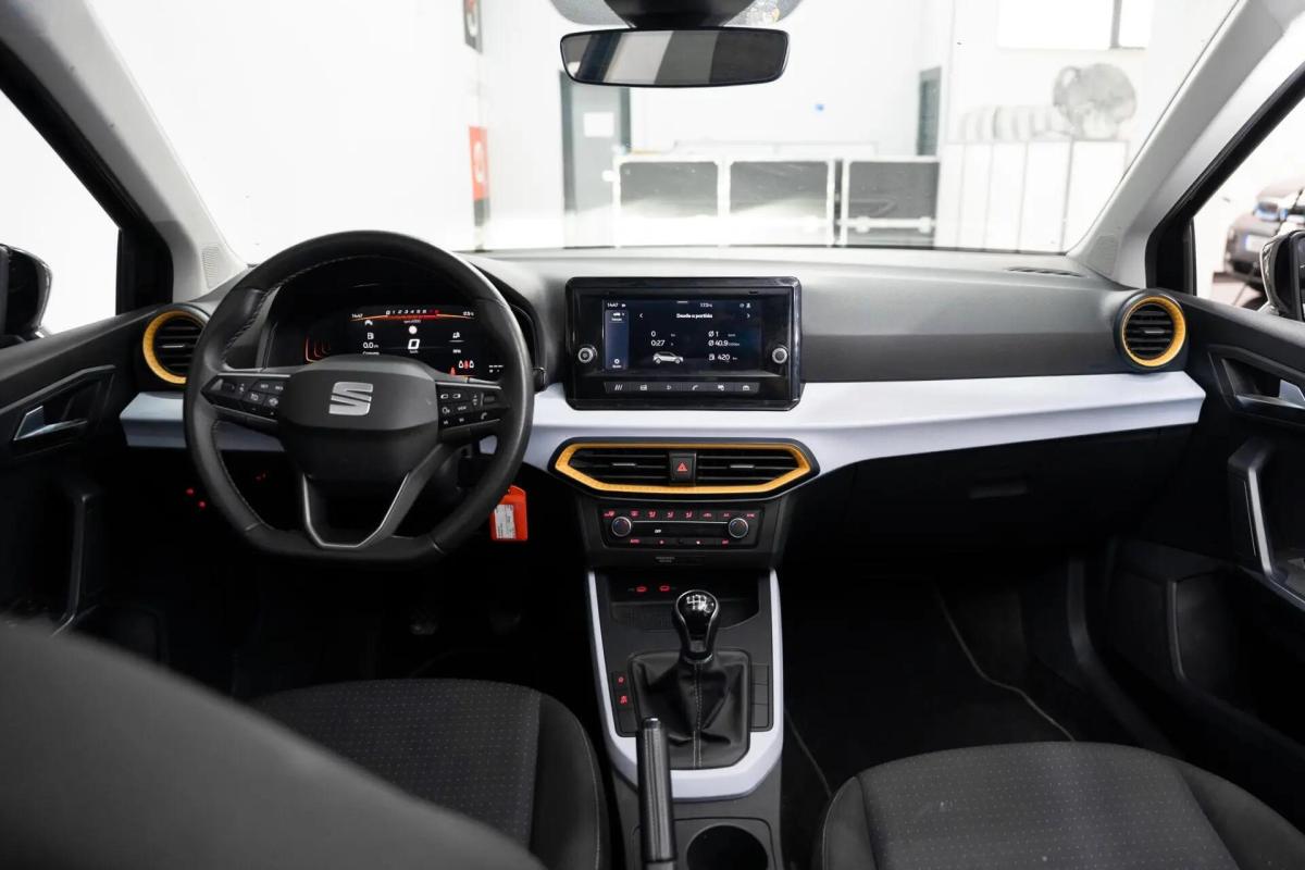 seat-arona-2024-gasolina-999cc